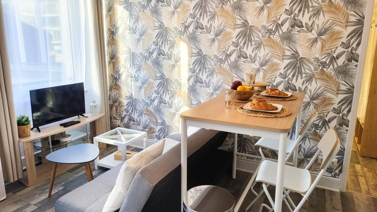 Cosy - En Face De La Gare, Au Centre Apartment